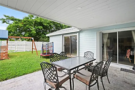 15025 SW 142nd Place Miami FL 33186
