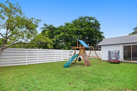 15025 SW 142nd Place Miami FL 33186