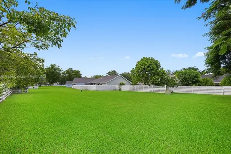 15025 SW 142nd Place Miami FL 33186