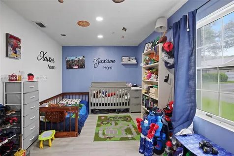 15025 SW 142nd Place Miami FL 33186