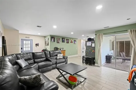 15025 SW 142nd Place Miami FL 33186