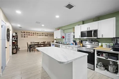 15025 SW 142nd Place Miami FL 33186