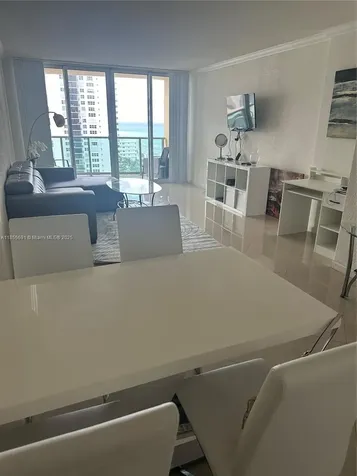 2501 S Ocean Drive Hollywood FL 33019