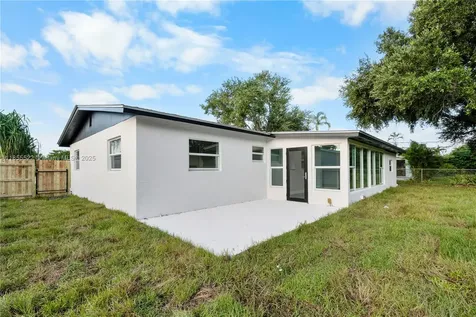 2319 NW Sunset Boulevard Jensen Beach FL 34957