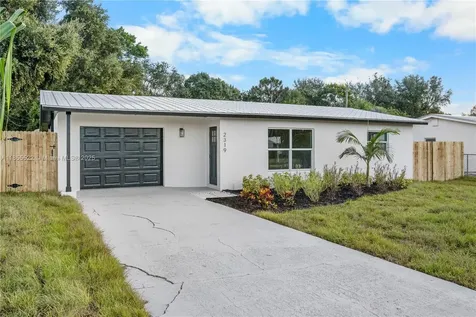 2319 NW Sunset Boulevard Jensen Beach FL 34957