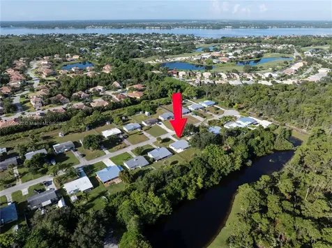 2319 NW Sunset Boulevard Jensen Beach FL 34957