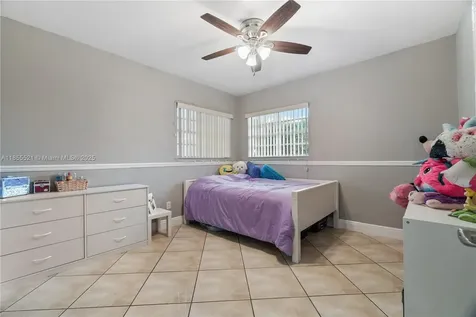 7230 NW 5th Street Miami FL 33126