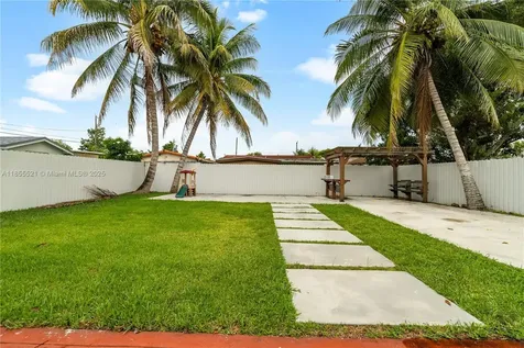 7230 NW 5th Street Miami FL 33126