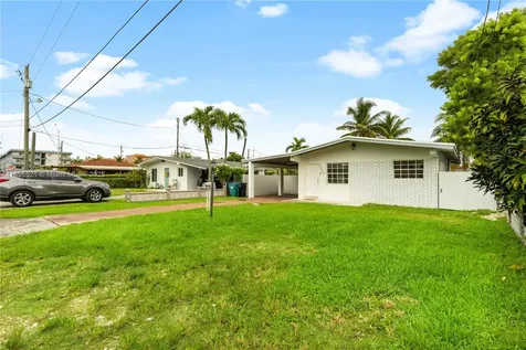 7230 NW 5th Street Miami FL 33126