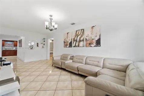 7230 NW 5th Street Miami FL 33126