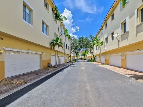 2867 S Oasis Drive Boynton Beach FL 33426