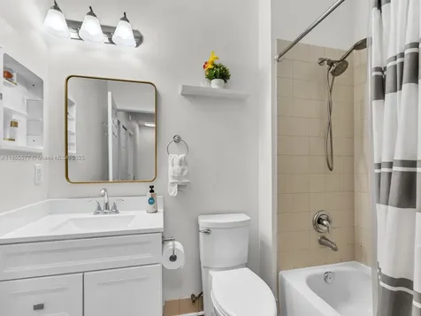 2867 S Oasis Drive Boynton Beach FL 33426