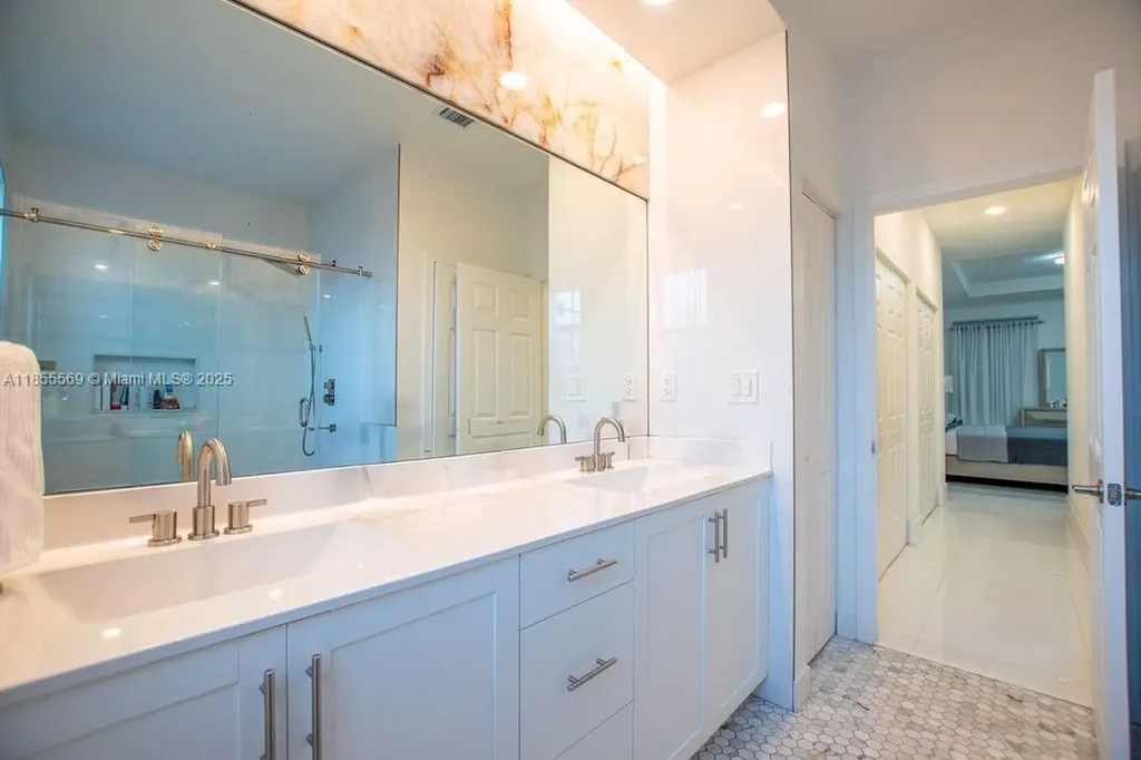 1630 SW 28th Street Fort Lauderdale FL 33315