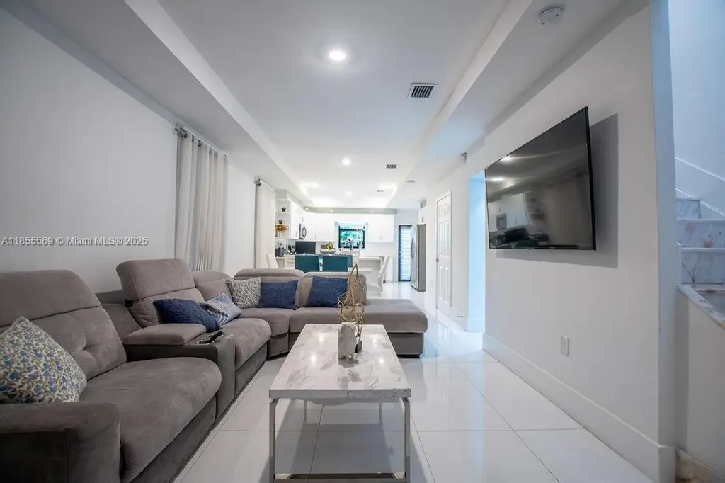 1630 SW 28th Street Fort Lauderdale FL 33315