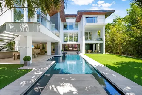 545 Sabal Palm Key Biscayne FL 33149