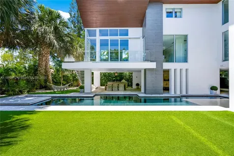 545 Sabal Palm Key Biscayne FL 33149