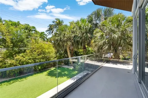 545 Sabal Palm Key Biscayne FL 33149