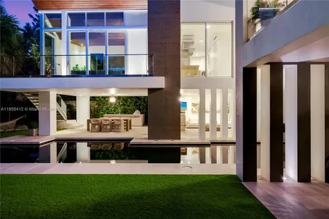 545 Sabal Palm Key Biscayne FL 33149