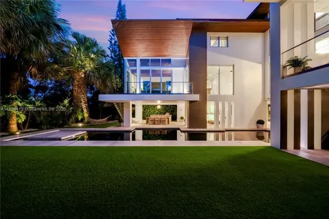 545 Sabal Palm Key Biscayne FL 33149