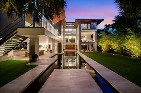 545 Sabal Palm Key Biscayne FL 33149