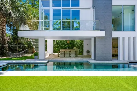 545 Sabal Palm Key Biscayne FL 33149