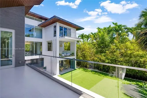 545 Sabal Palm Key Biscayne FL 33149