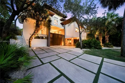 545 Sabal Palm Key Biscayne FL 33149