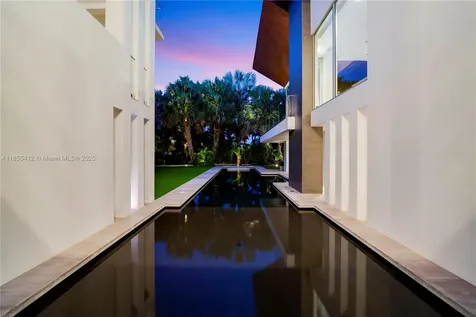 545 Sabal Palm Key Biscayne FL 33149