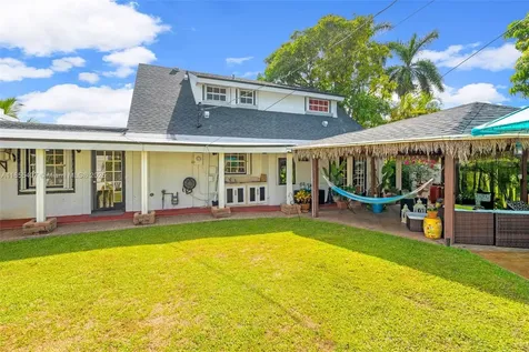 17881 SW 112th Place Miami FL 33157