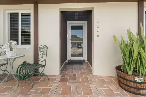 5240 SW 139th Place Miami FL 33175