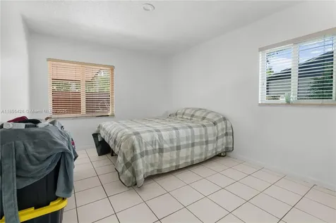 5240 SW 139th Place Miami FL 33175