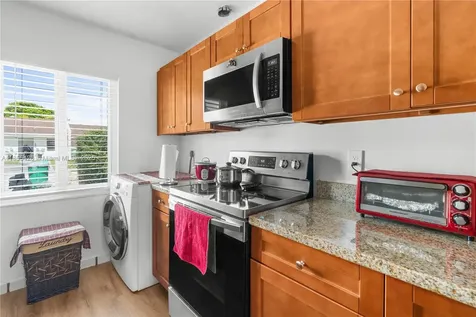 5240 SW 139th Place Miami FL 33175