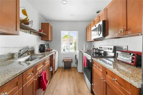 5240 SW 139th Place Miami FL 33175