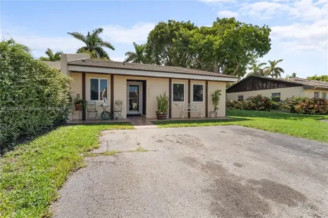 5240 SW 139th Place Miami FL 33175