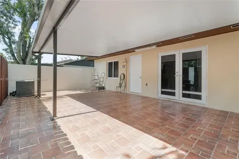 5240 SW 139th Place Miami FL 33175