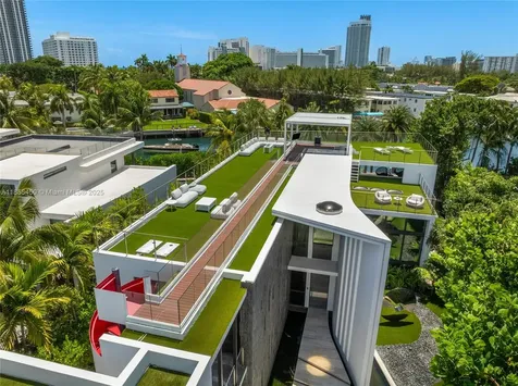 528 Lakeview Court Miami Beach FL 33140