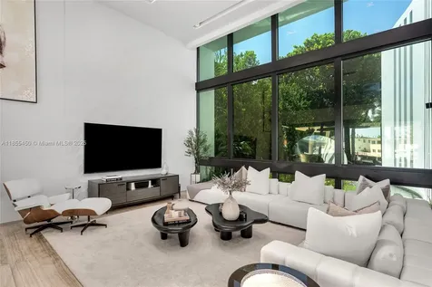 528 Lakeview Court Miami Beach FL 33140