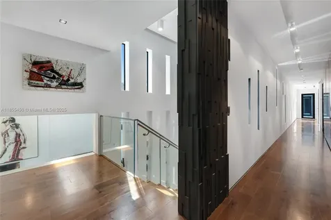 528 Lakeview Court Miami Beach FL 33140