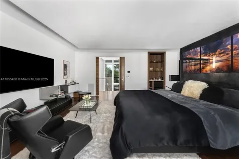 528 Lakeview Court Miami Beach FL 33140