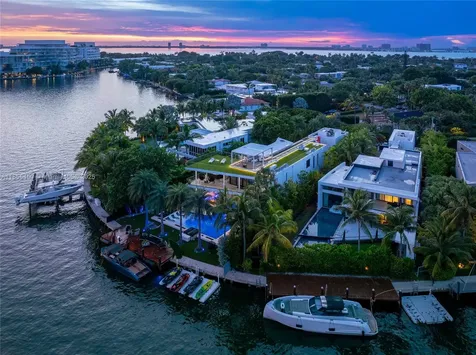 528 Lakeview Court Miami Beach FL 33140
