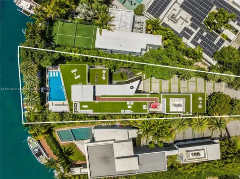 528 Lakeview Court Miami Beach FL 33140