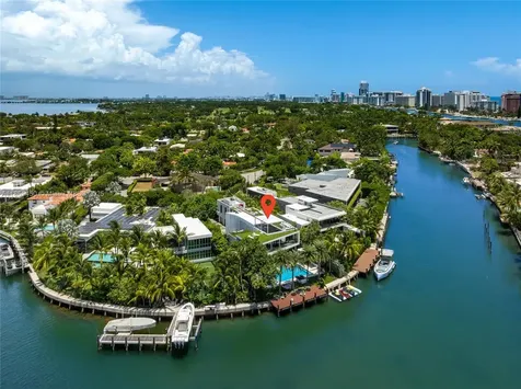 528 Lakeview Court Miami Beach FL 33140