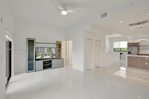 516 SE 1st Circle Pompano Beach FL 33060