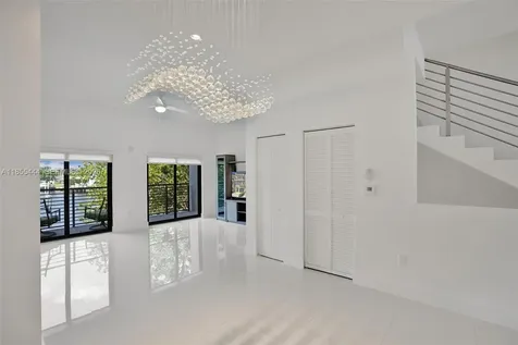 516 SE 1st Circle Pompano Beach FL 33060