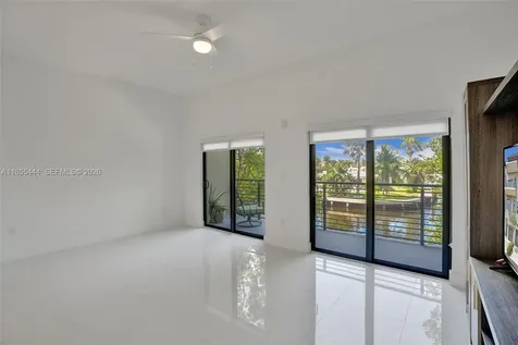 516 SE 1st Circle Pompano Beach FL 33060