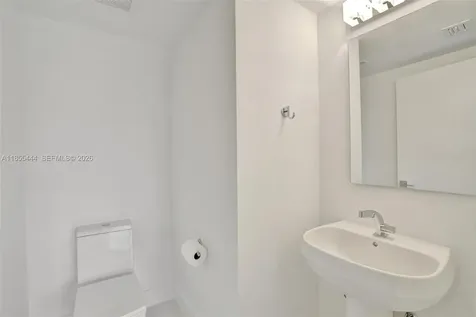 516 SE 1st Circle Pompano Beach FL 33060