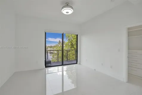 516 SE 1st Circle Pompano Beach FL 33060