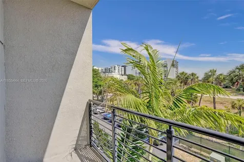 516 SE 1st Circle Pompano Beach FL 33060