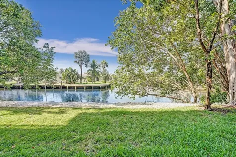516 SE 1st Circle Pompano Beach FL 33060