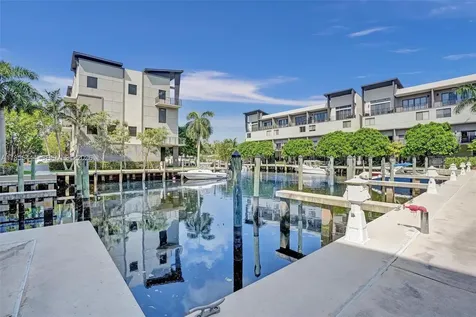 516 SE 1st Circle Pompano Beach FL 33060